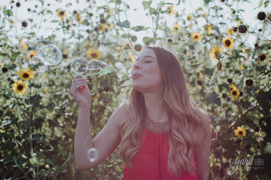 Photoshoot_Jessica_Sunflower_Field_Dallas_Texas_YaRuPhotomotion_Y-115