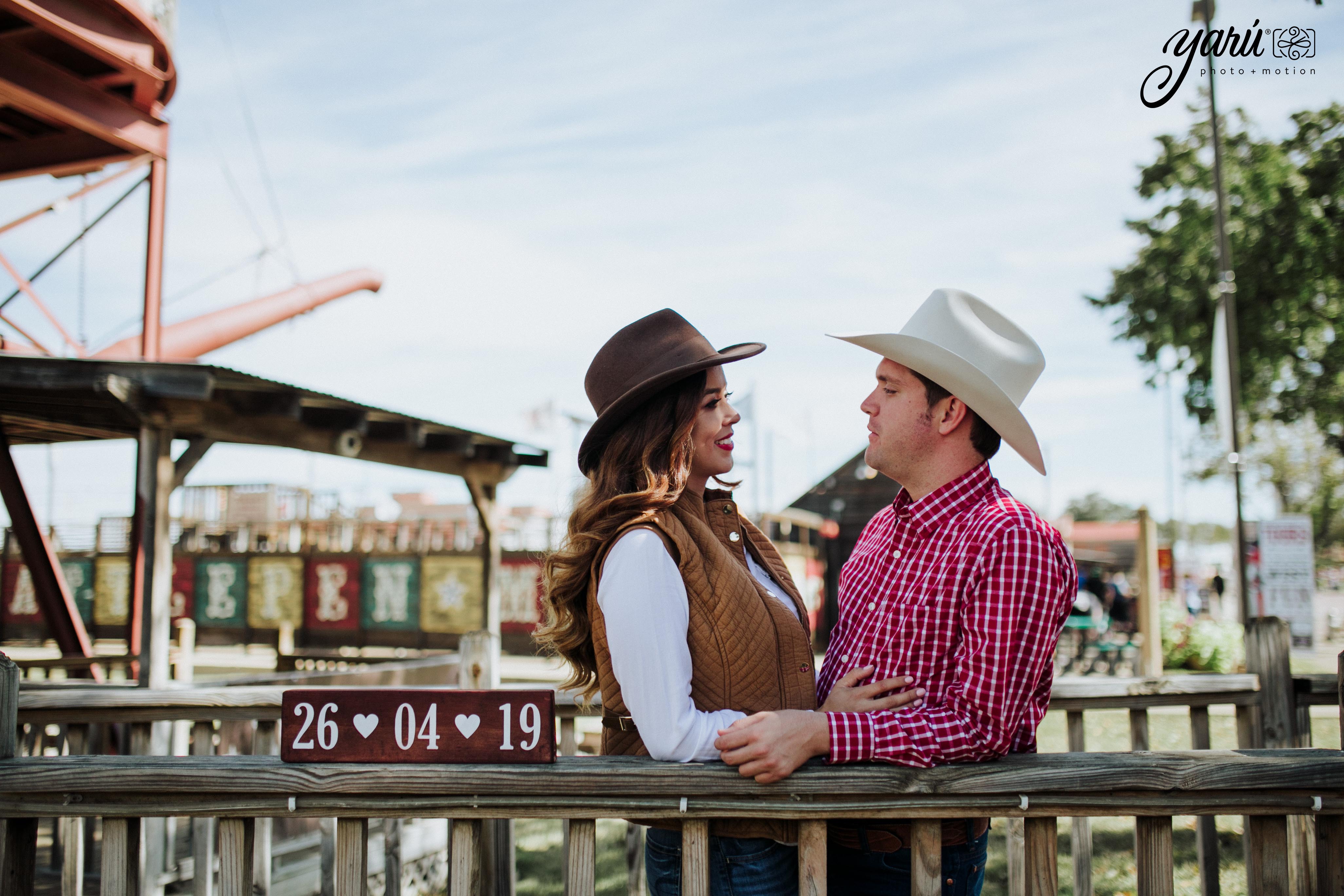 itzel_gustavo_engagement_session_texas_yaru_photo_motion_r-197 copia