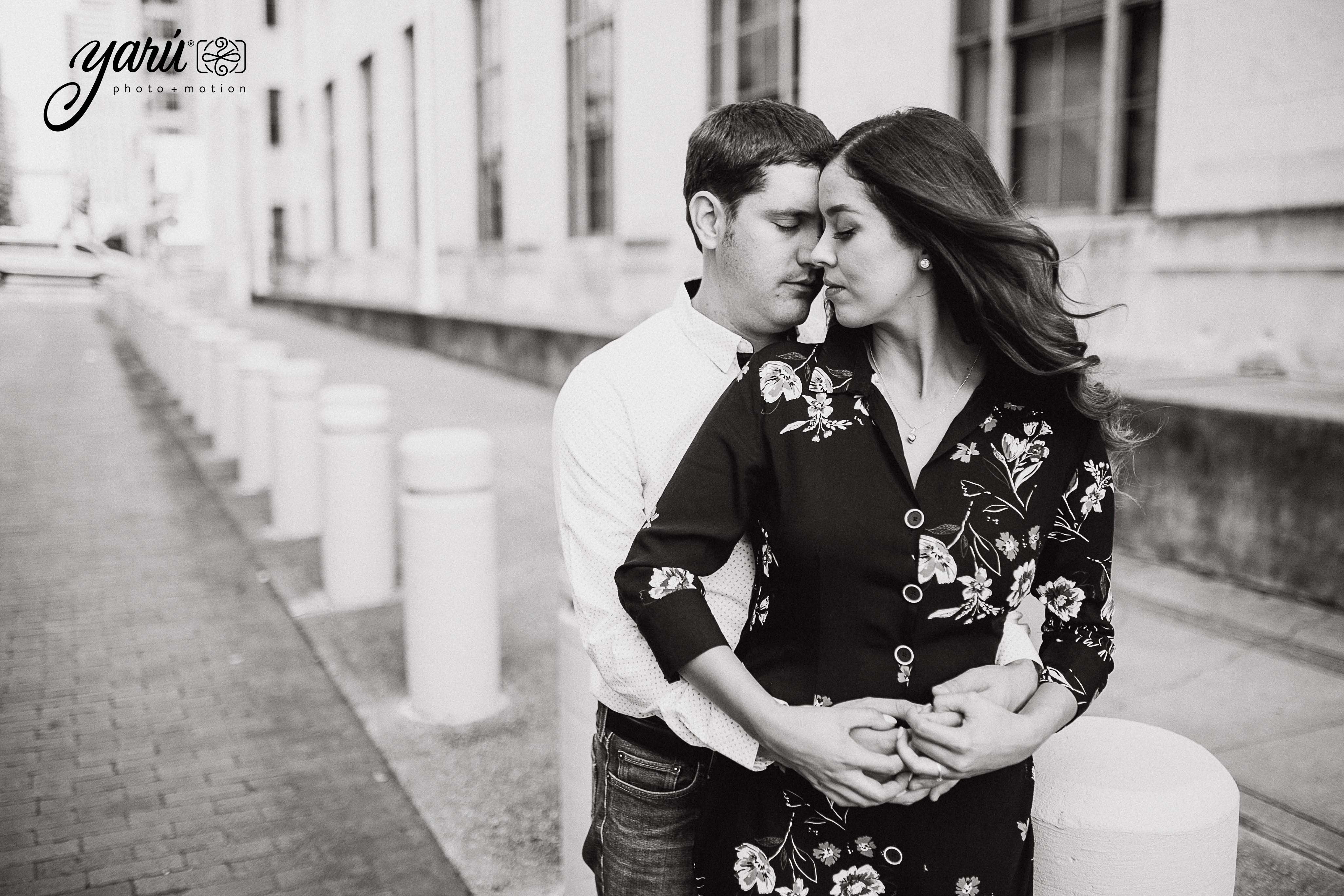 itzel_gustavo_engagement_session_texas_yaru_photo_motion_r-445 copia